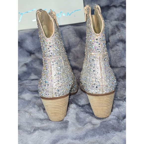 NWB Betsey Johnson Womens SB-EMORY Rhinestone Western Ankle Boots Size 10 - Picture 3 of 8